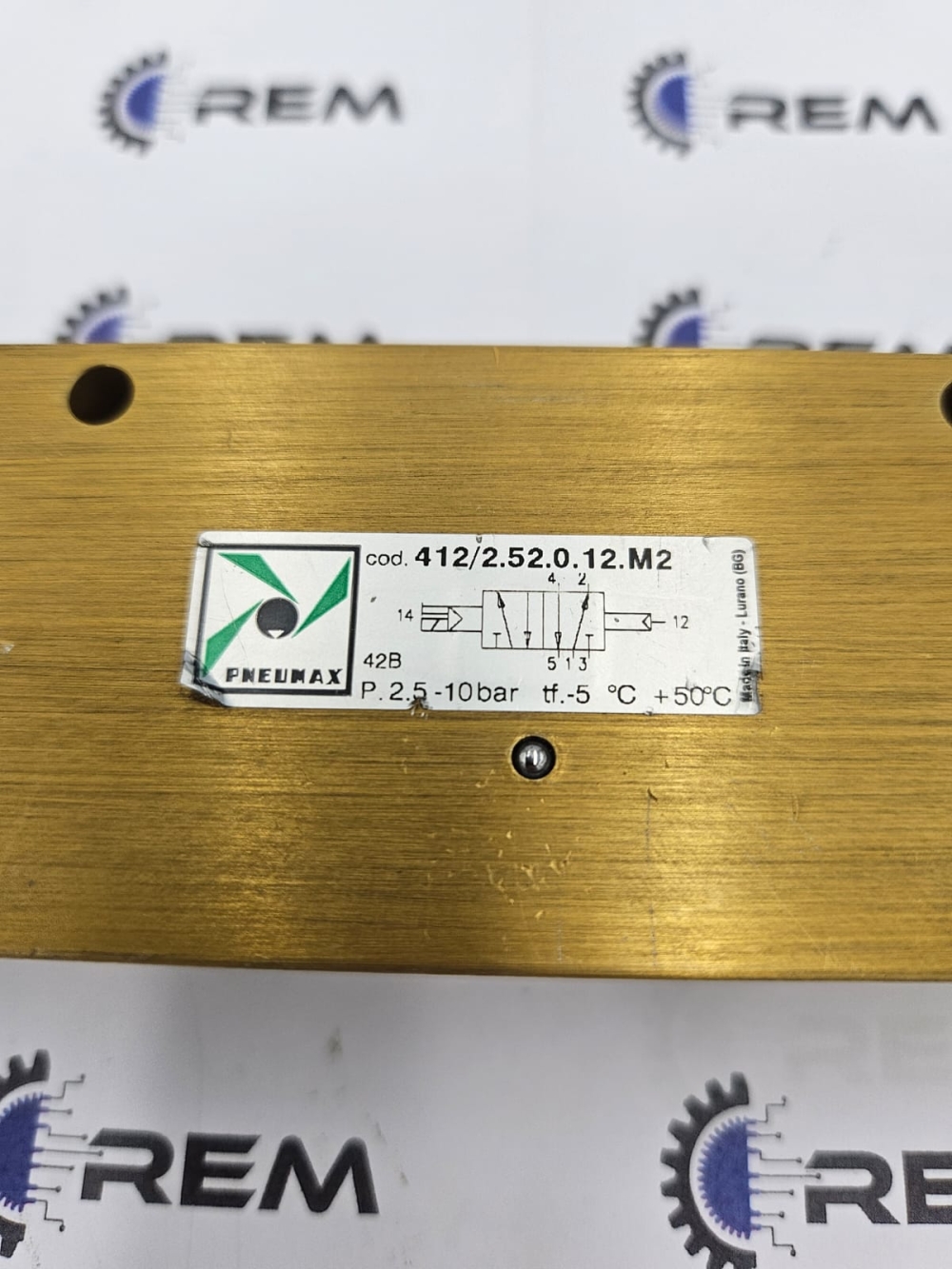 Elettrovalvola Pneumax 412/2.52.0.12.M2 – 5/2 G1/2" con bobina 110V, nuova - immagine 2
