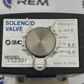 Elettrovalvola SMC VX2331/U usata, vista targhetta identificativa